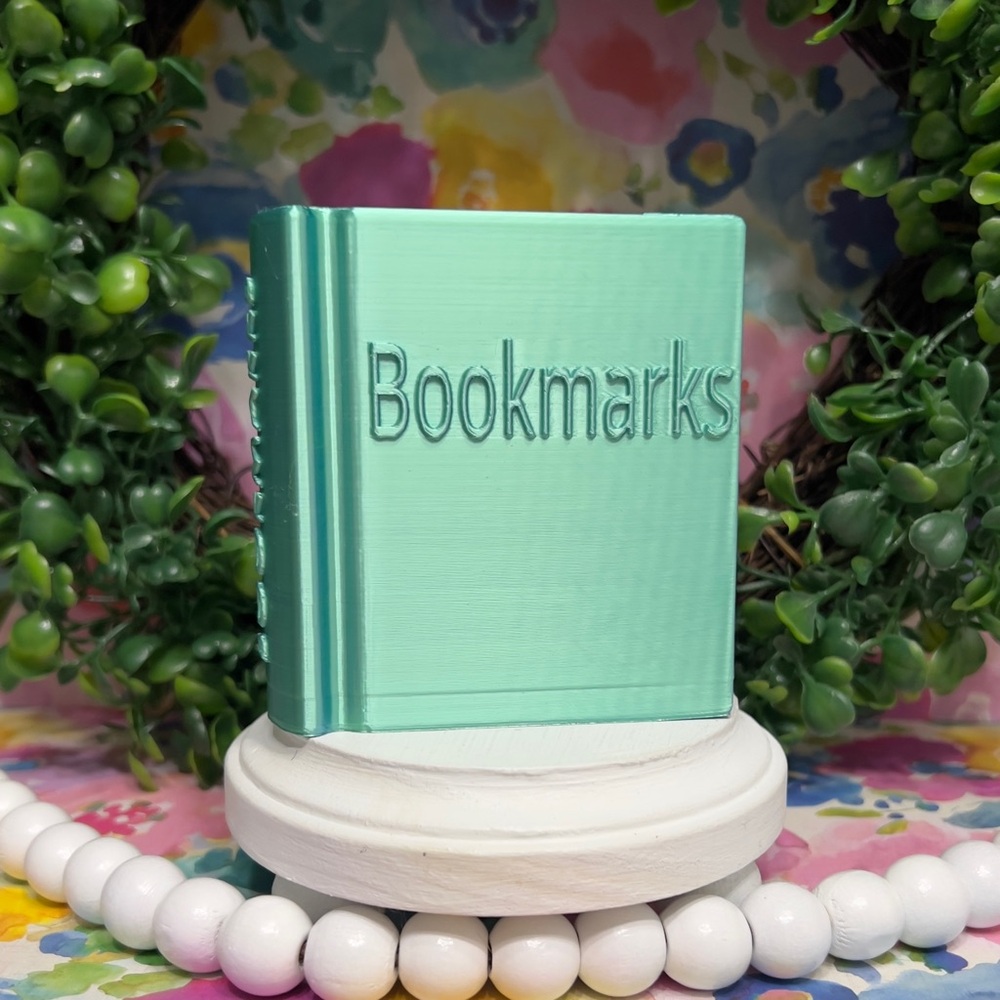 3D Printed Blue & Green Iridescent Bookmarker Holder